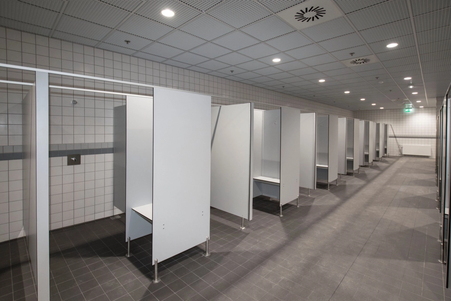 Shower Partitions, Dressing Rooms